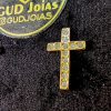 Brinco Crucifixo Zirconia de Cristais - Banho Triplo Ouro 18k - Image 4